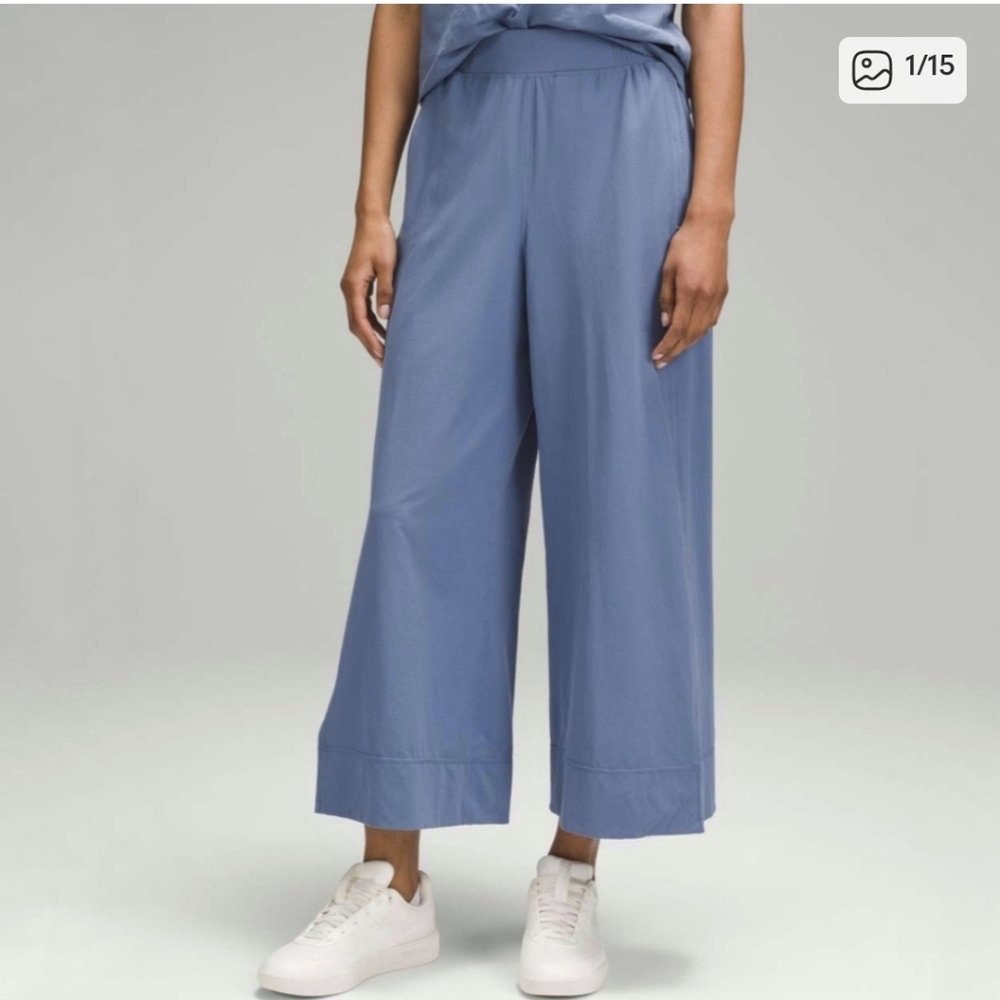Lululemon | Stretch Woven High-Rise Wide-Leg Cropped Pant Oasis Blue Size M
